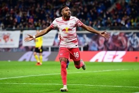 关于今夜阿斯顿维拉备战荷甲，伤情更新细节曝光，引发热议，阵容厚度经受考验的信息